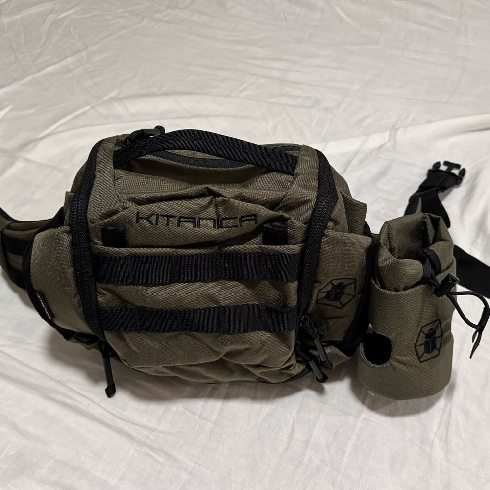 Kitanica Scorpion Pack with Water Bottle Holster - Picture 15 of 16